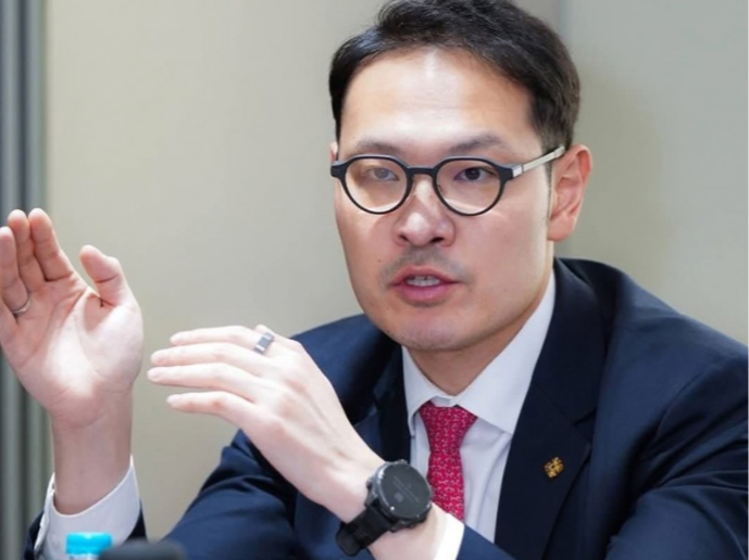 Э.Батшугар: Эмийн худалдан авалтыг нэг цонхоор хийж, эмийн өртгийг бууруулах зохицуулалт хийнэ